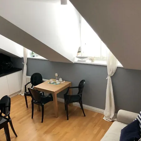 Διαμέρισμα Moon River Old Town