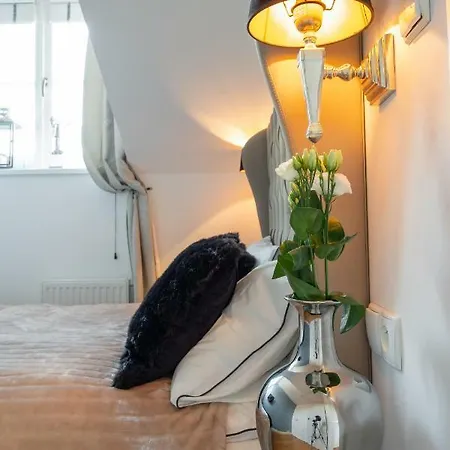 Διαμέρισμα Moon River Old Town