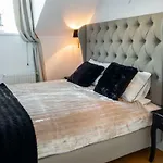 Apartment Moon River Old Town *