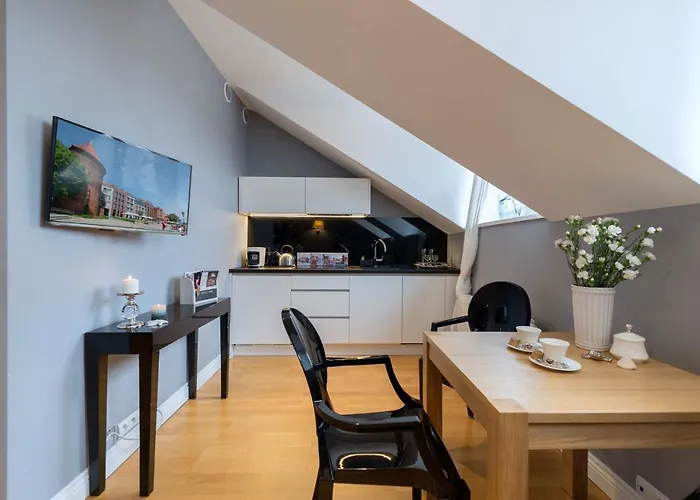 Moon River Old Town *